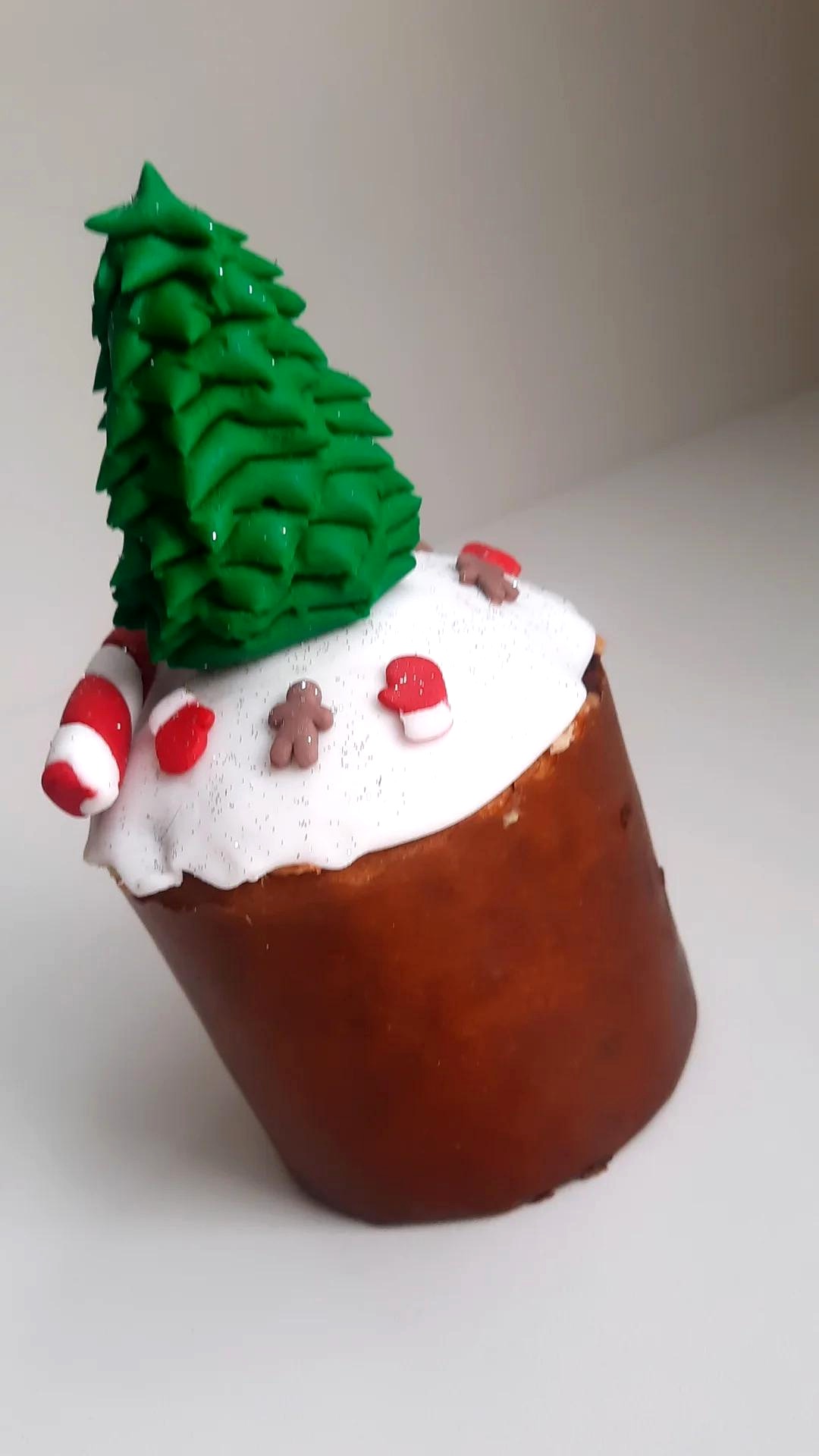 Criação natalina decorada com árvore de Natal